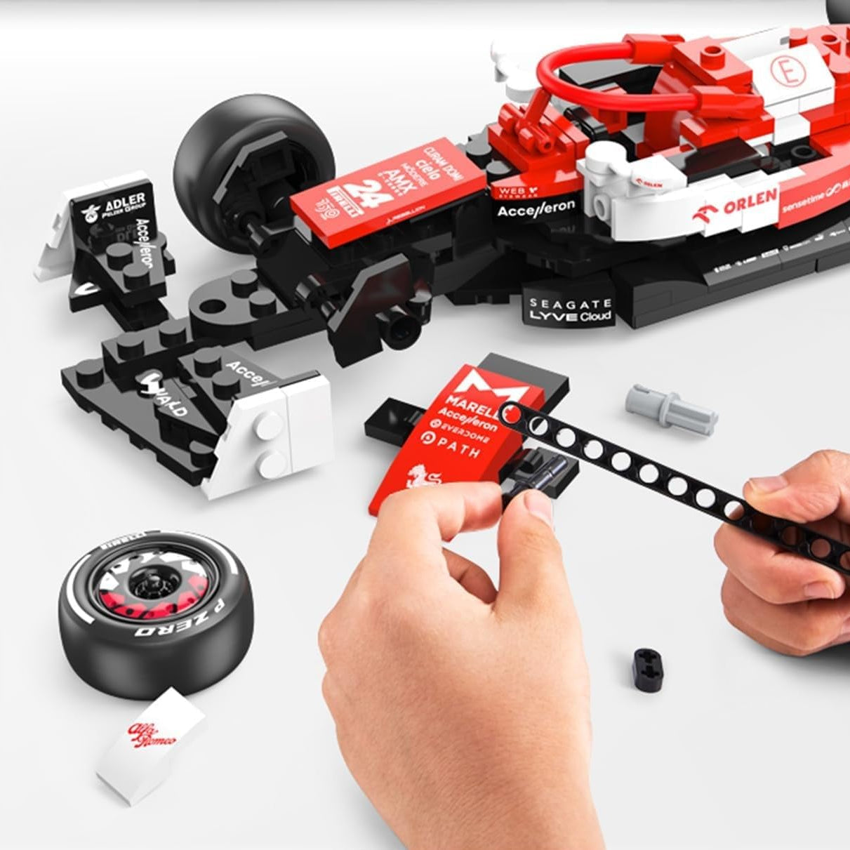 Mini Bricks C42 Alfa Romeo Formula 1 Car 272PCS