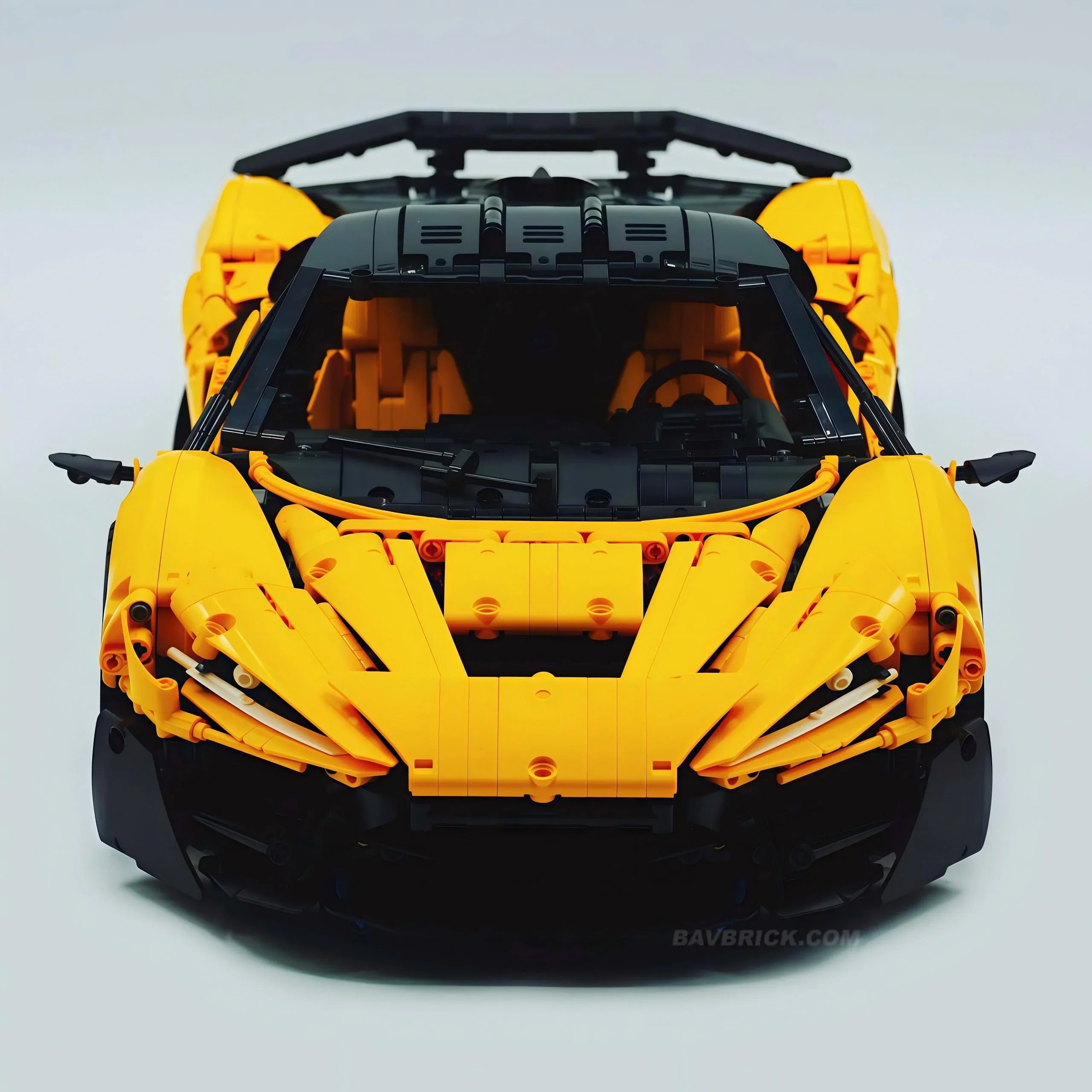 Der ultimative britische Hypercar W1 4234 Teile