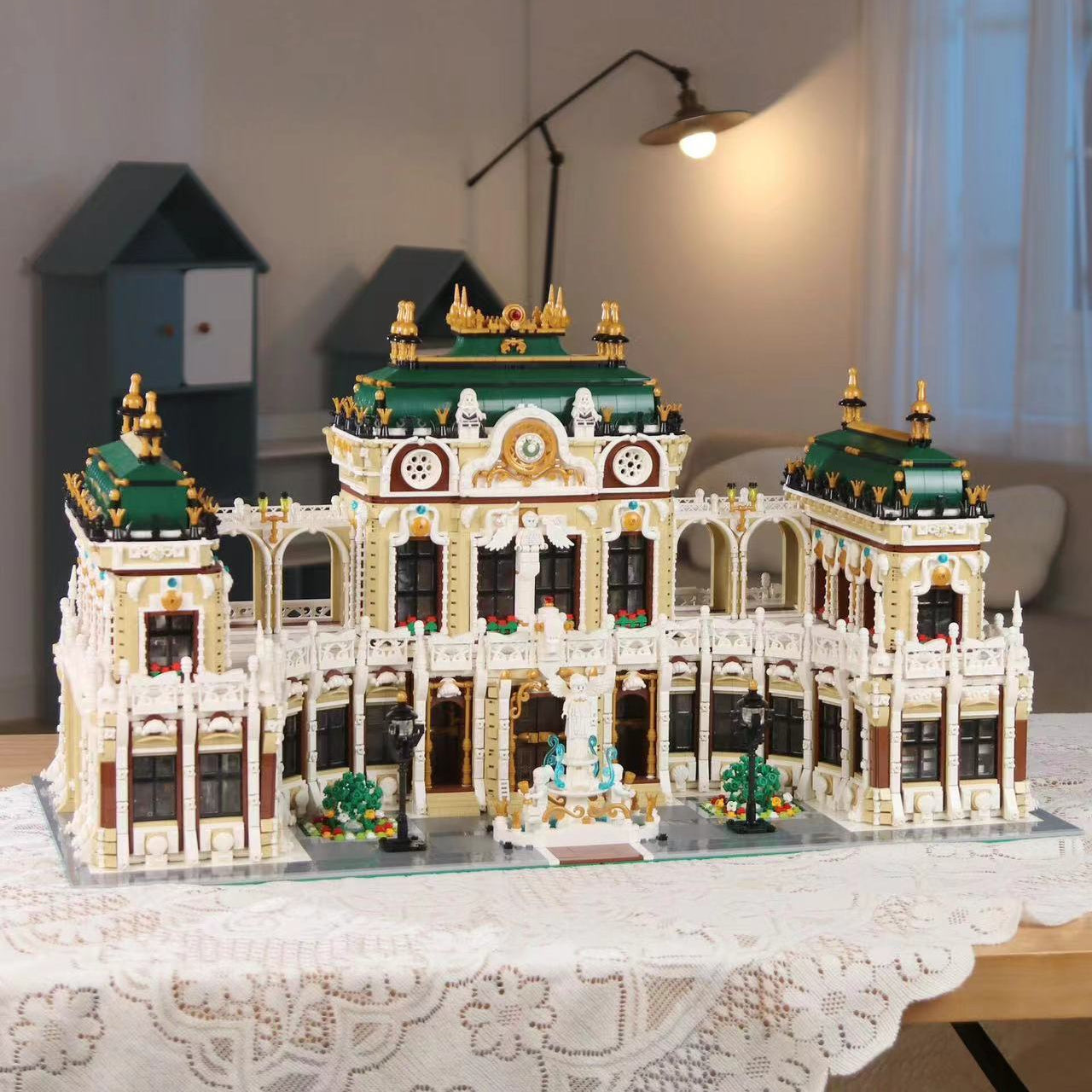 Historic Grand Palace 11970PCS